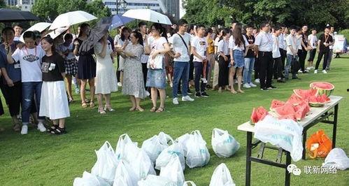 谁是瓜王吃瓜比赛,谁是吃瓜界的佼佼者？